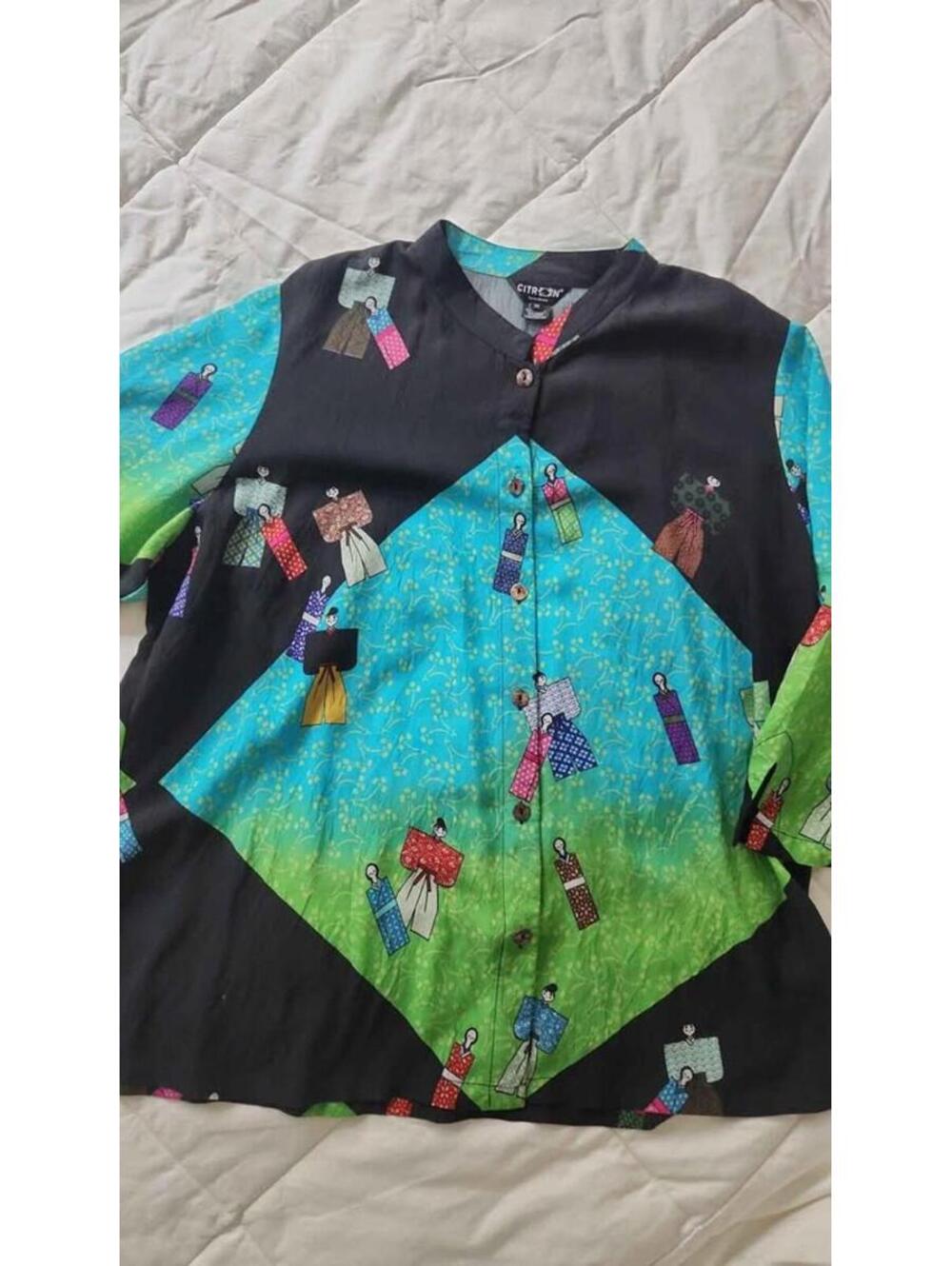 Dramatic Asian Print on Womans Rayon Citron Blouse Size 1X